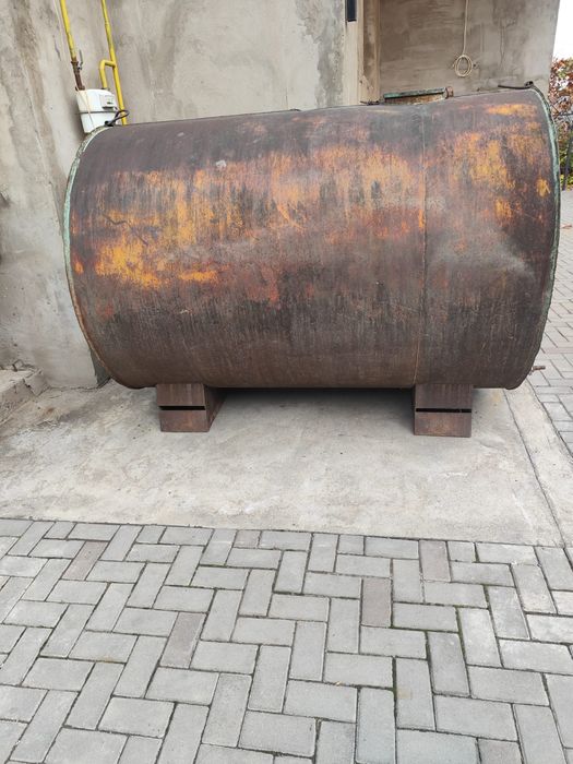 Бочка 2 кубовый б/у