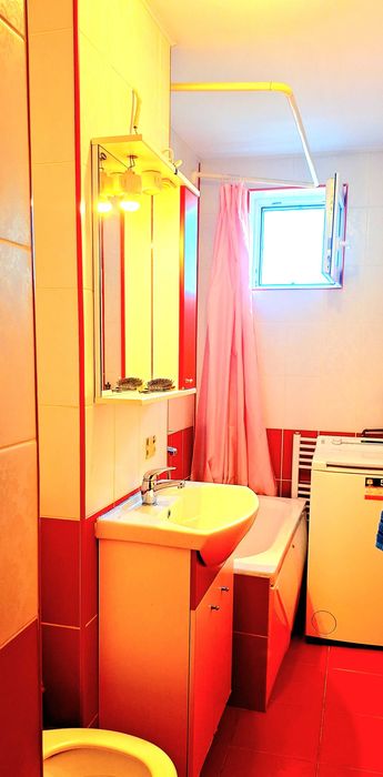 Apartament 2 camere de inchiriat!