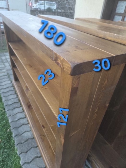 Мебели от масив с модерна визия