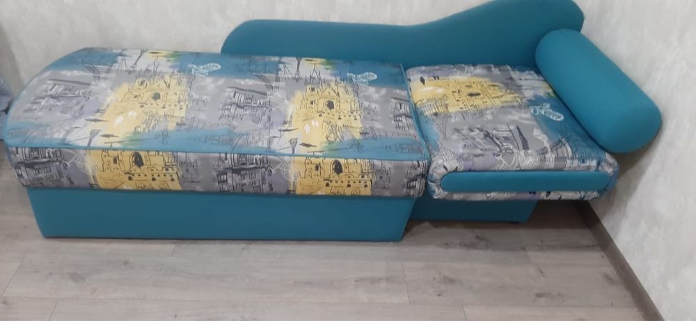 Продам детский диван