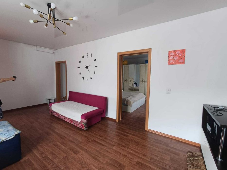 продам дом в Бишкуле Район Санта Барбары