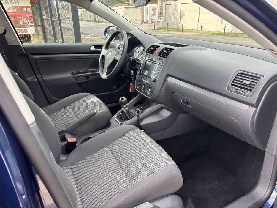 Volkswagen jetta 1.6 MPI 2009 navi 173000km RATE
