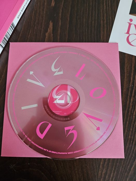 Kpop албум - IVE LOVE DIVE