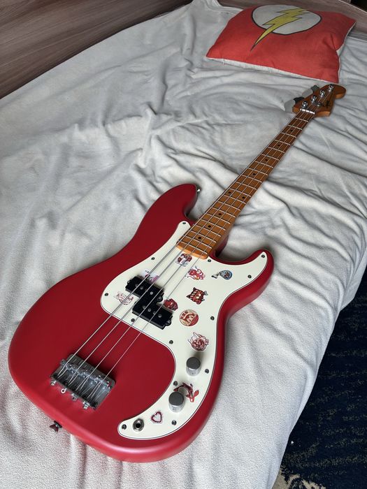 Squier 40th anniversary precision bass бас гитара