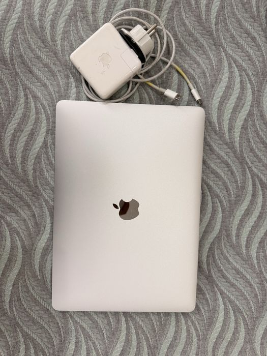 Macbook Pro “13 256Gb Intel Core i5 2020г