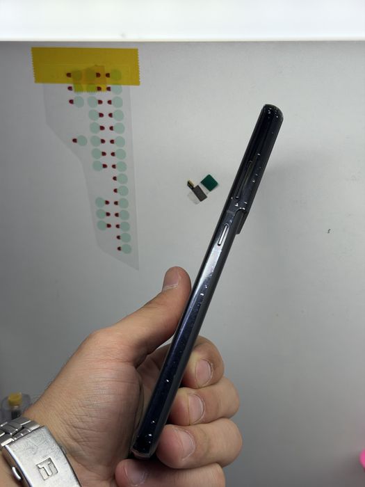 Продам Gelaxy S21 Ultra 5G