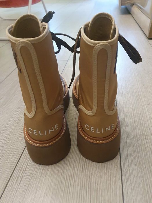 Бежови боти на Celin