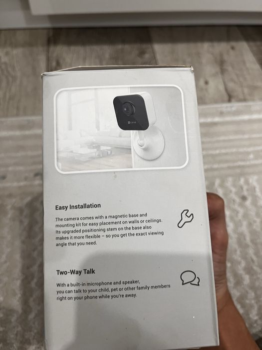 Камера настенная