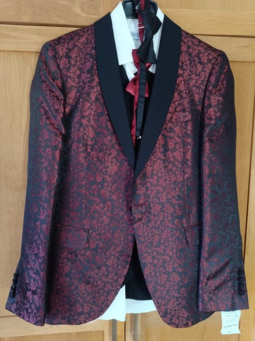 Костюм - цял комплект