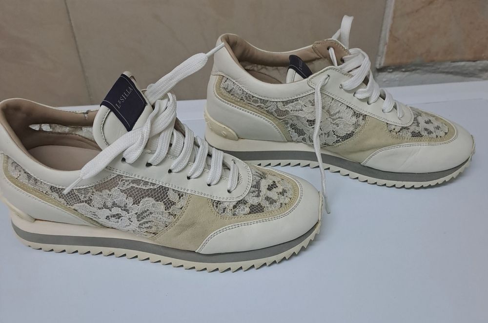 Adidasi sneaikers Le silla nr 37    200lei