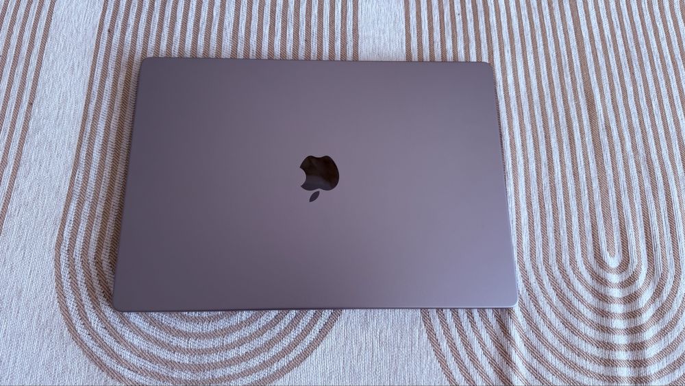 Macbook pro 16 32/513