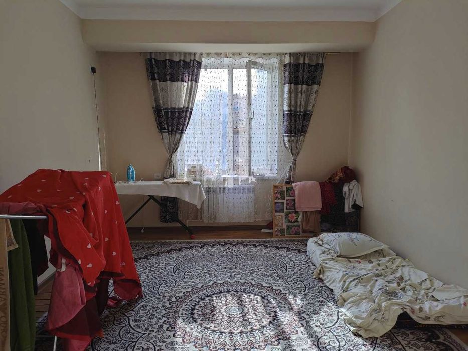 Ko`p qavatli uydagi xonadon