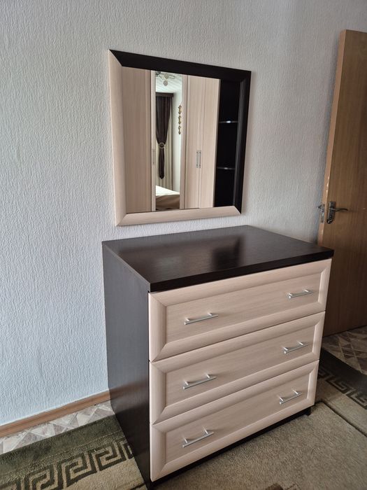 Продам спальный гарнитур