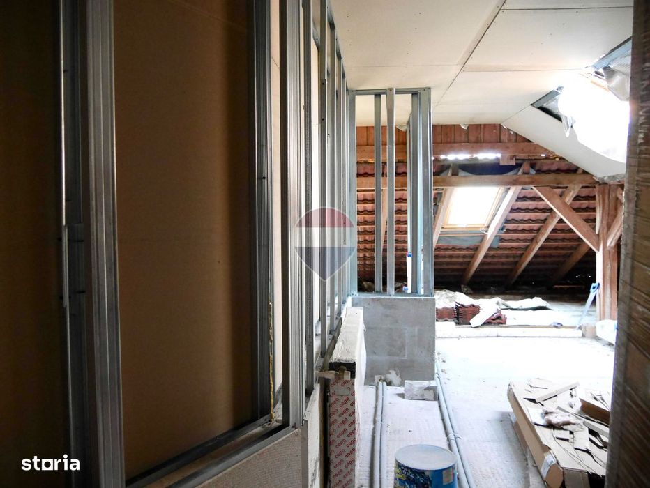 Apartament la mansardă de vânzare Calea Moților (lângă Kaufland)