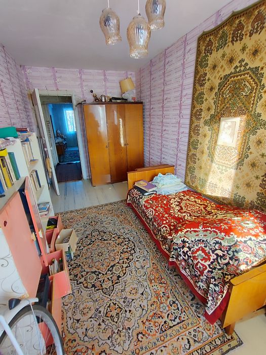 Продается 3-комн (1-48, 2 эт)