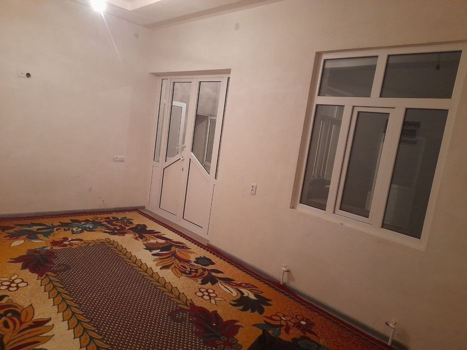 Бектемир туманида Фуд сити бозорга яқин жойда хонадон ижарага берилади