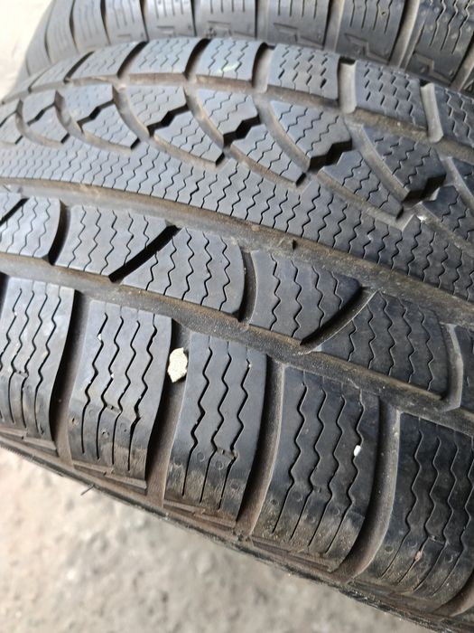 Зимни гуми -19цола-235/50-1бр.-80лв."PETLAS"