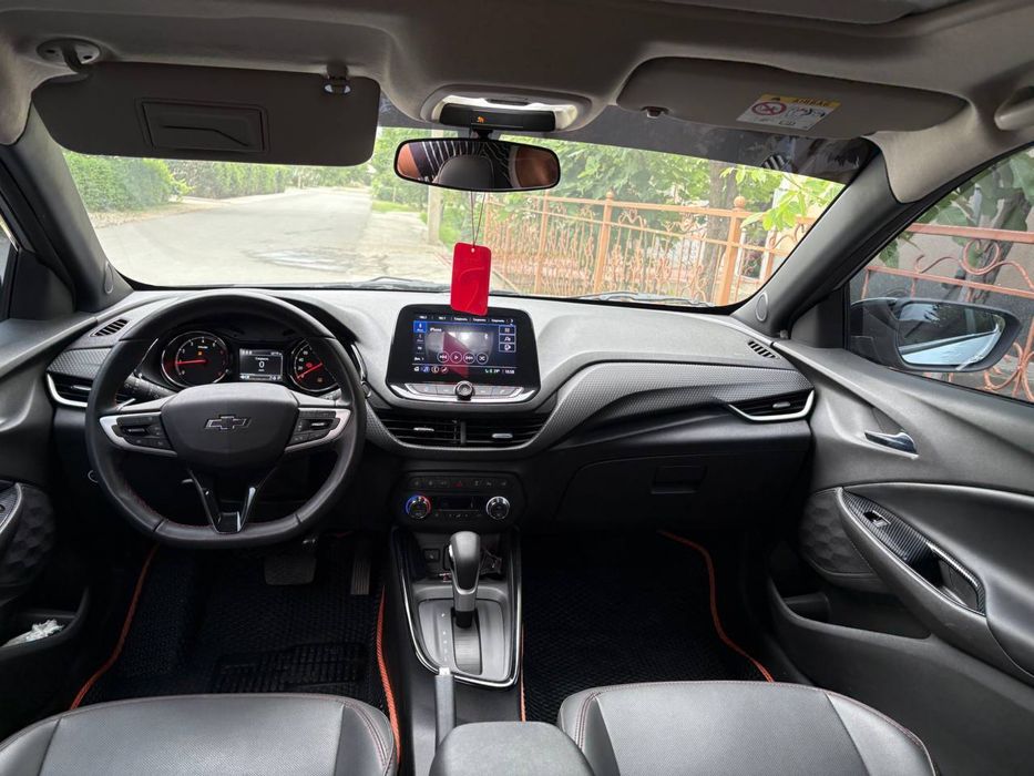 Chevrolet Onix Redline