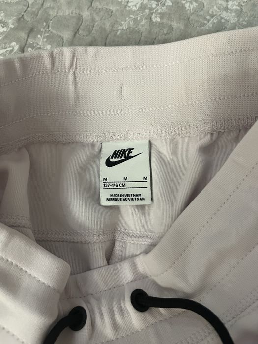 Nike tech 137-146 см