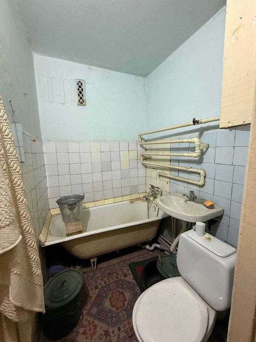 1 хоналик квартира 4чи  каватда жойлашган
