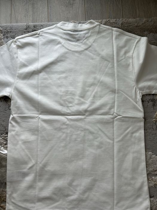Tricou alb design grafic premium | nou cu etichetă | mărime M | livrare rapidă