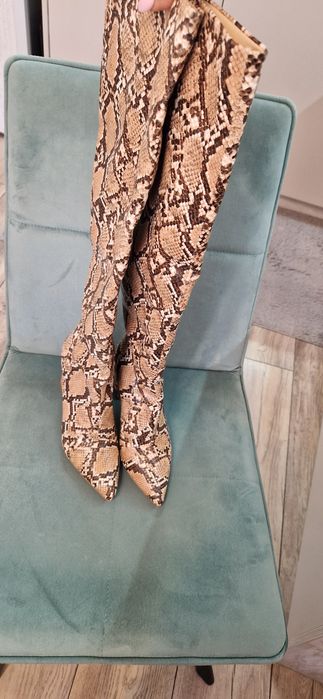 Дамски ботуши, тип чизми, 37 номер