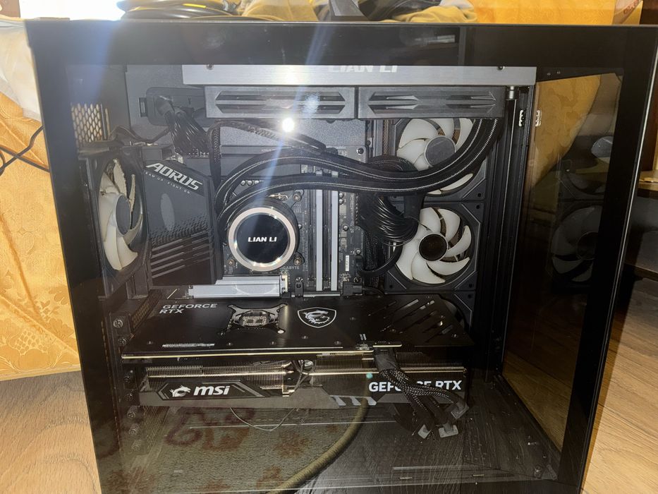 PC Gaming High-End RTX 4080, DDR5, Z790 AIO Lian Li |