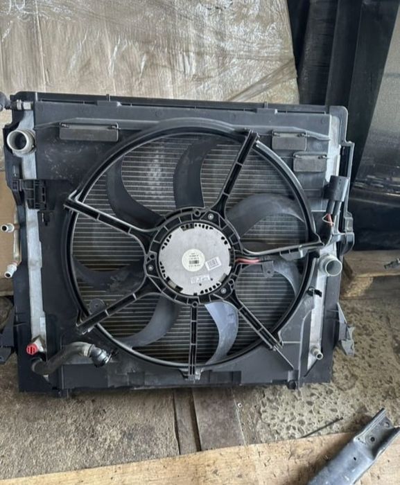 Радиатор.. вентилятор BMW х5.. е53