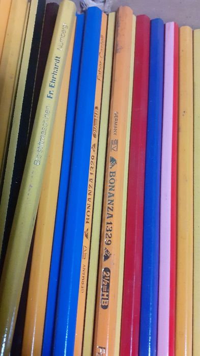 Creioane lemn grafit