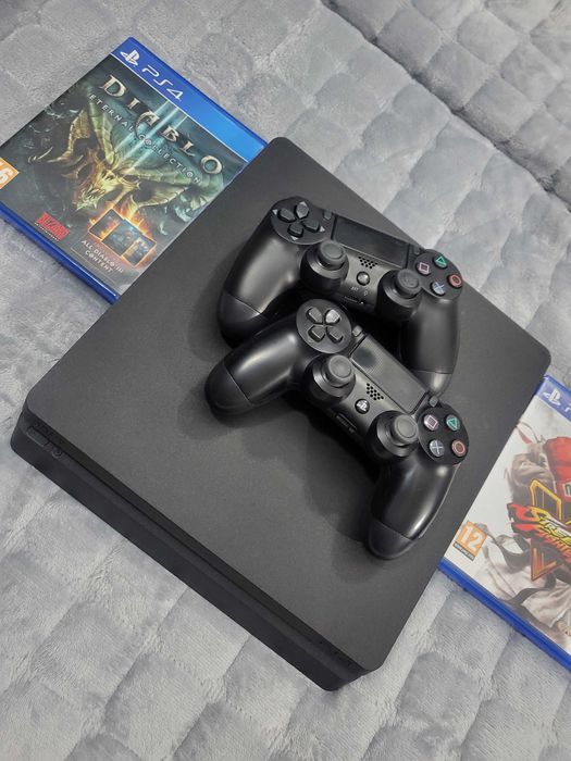PlayStation 4 Slim