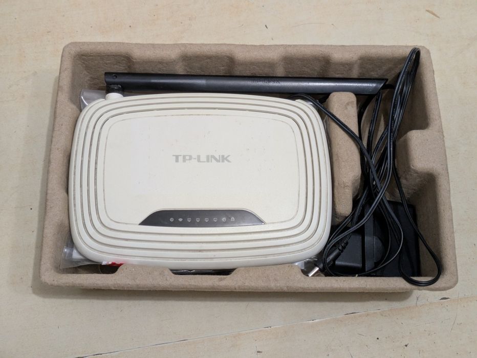 Роутер TP-Link TL-WR740N