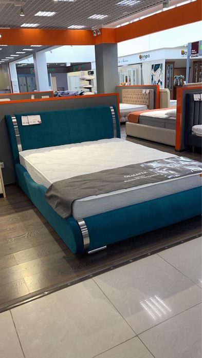 Продам кровать для спальни!