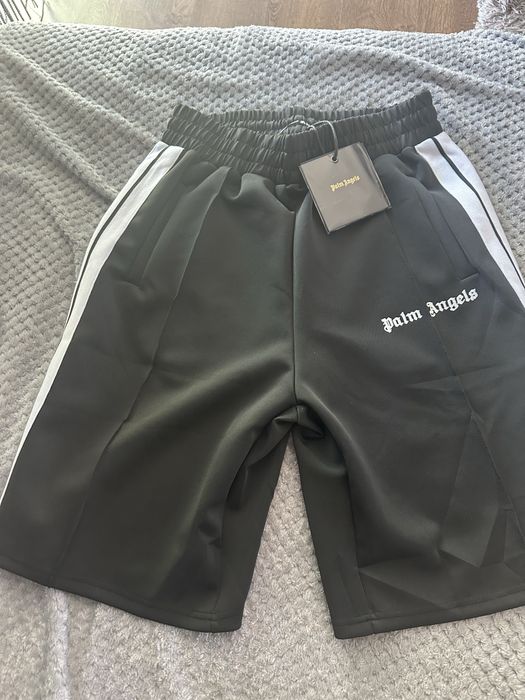 Pantaloni scurți palm angels noi,cu eticheta