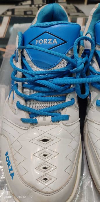 Мъжки маратонки номер 49