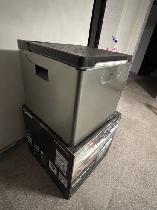 Хладилник Dometic на газ