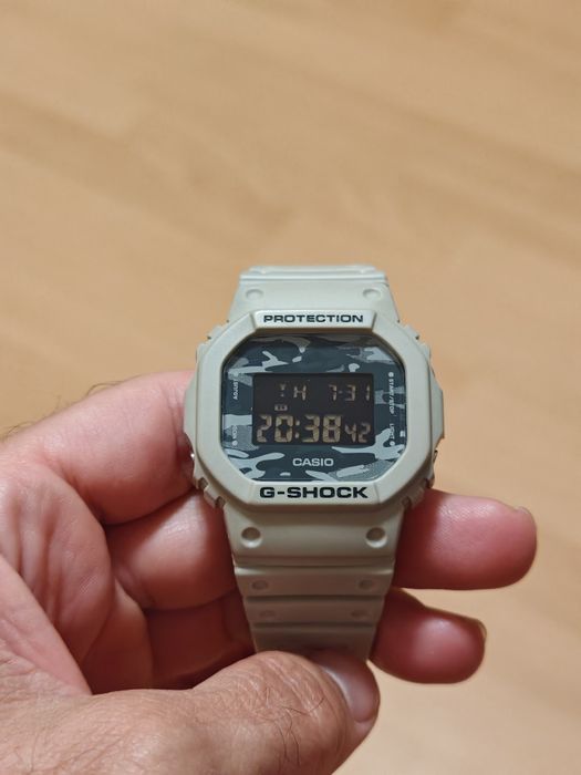 Casio g-shock dw 5600 ca
