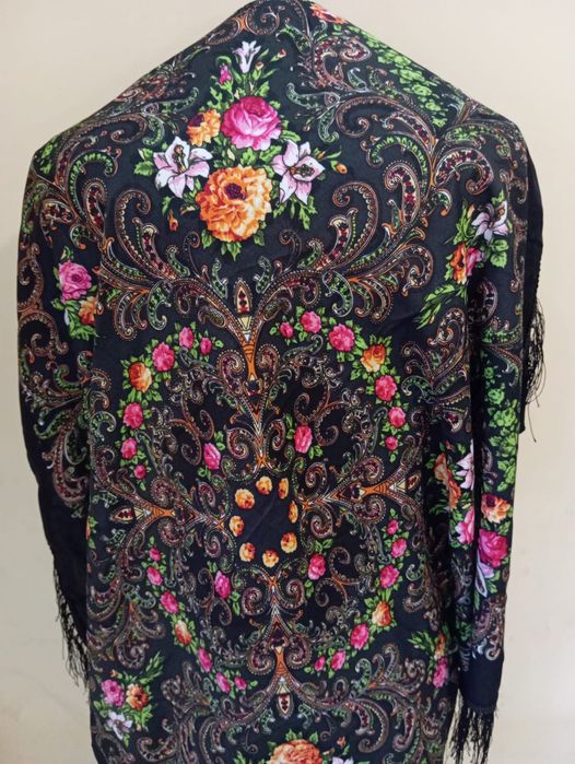 Шал в ручки стил