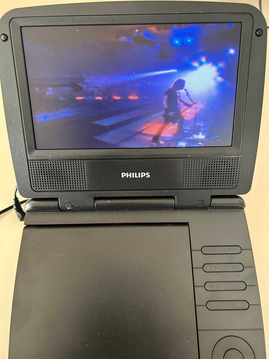 Philips Портативен DVD плейър PET721D