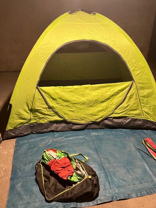 Продаем палатки в отличном состоянии