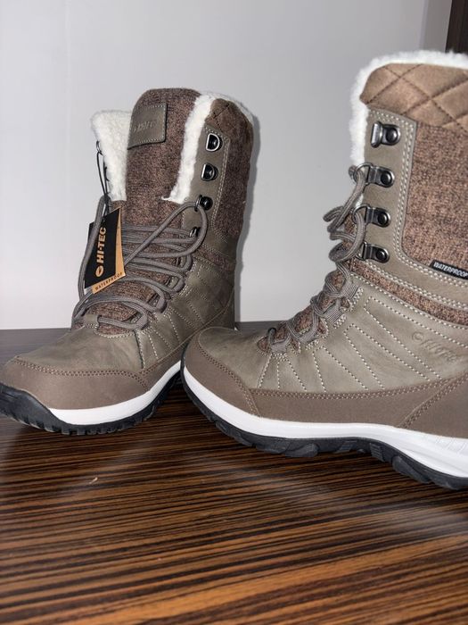 Cizme waterproof cu blana HI-TEC