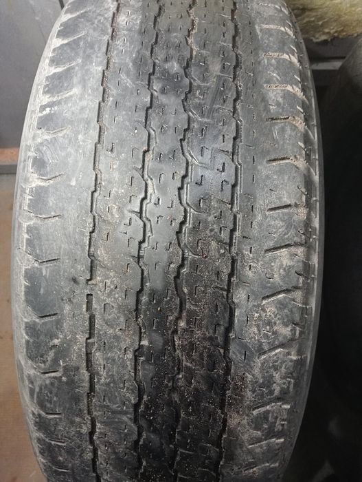 Шины 265/65/17 продам