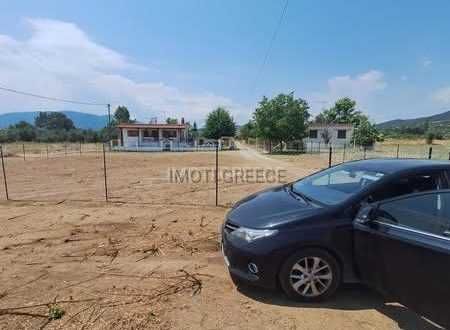 Продава се парцел за строителство 800 м2 в Неа Врасна, Гърция
