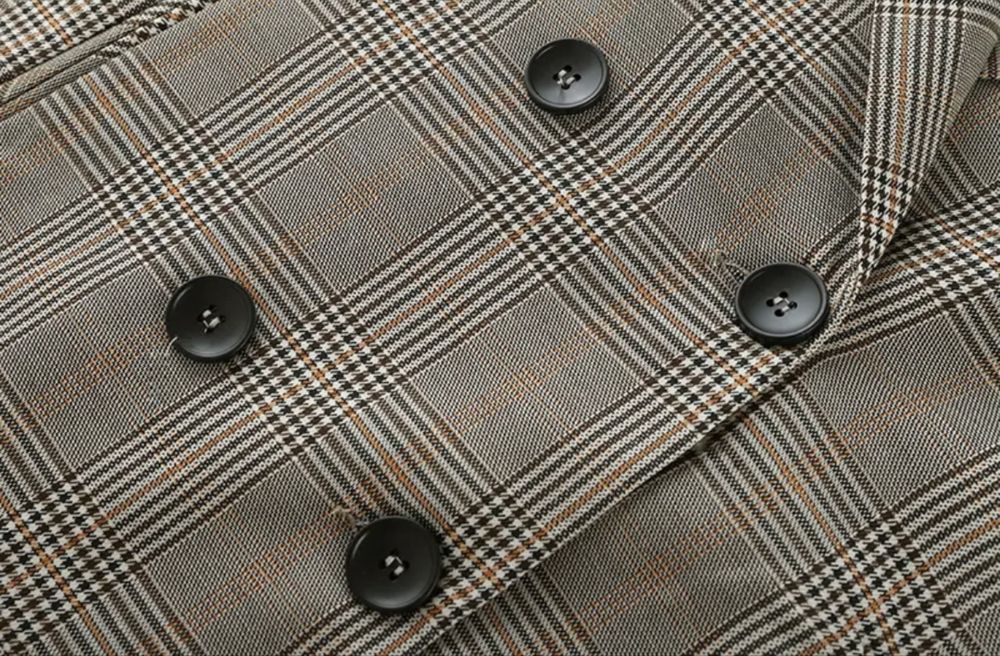 Женский красивый пиджак