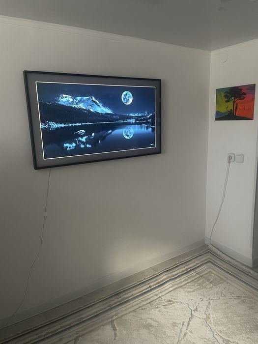 Продам смарт телевизор Samsung The Frame (49)