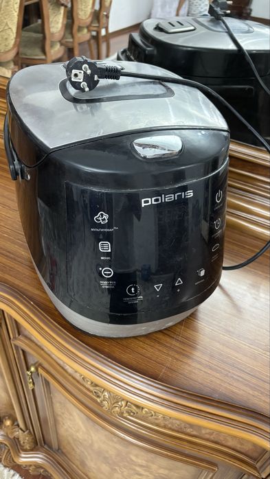 Мультиварка-хлебопечка Polaris PBMM 1601D