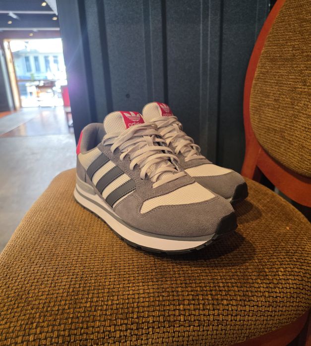 Adidas ZX500 сникерси-маратонки.