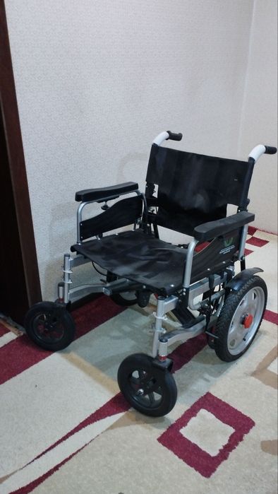 Инвалидная коляска. Elektron nogironlar aravachasi.  Модель по WL-6005