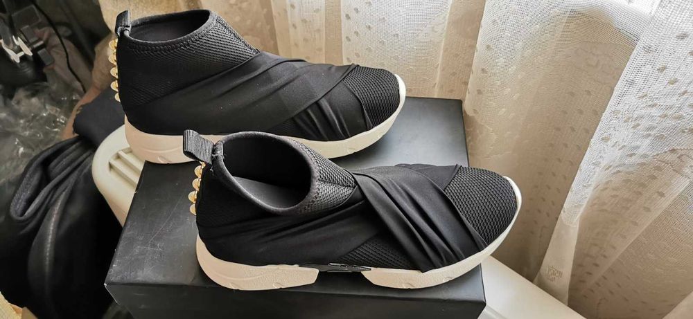 Оригинални маркови дамски сникърси MY TWIN TWINSET - 38 номер