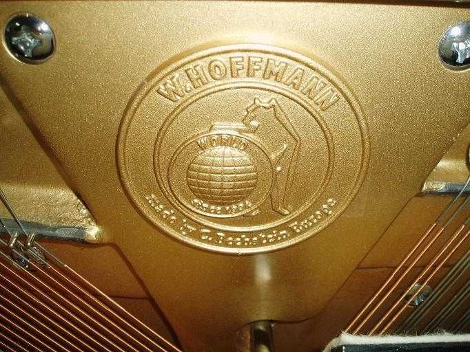 Ново пиано W.HOFFMANN - V120 с 5г. гаранция