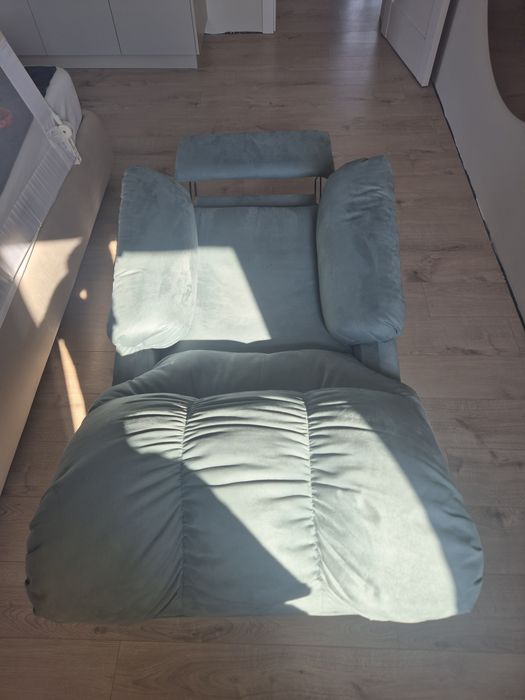 Vand fotoliu cu recliner manual achizitionat de pa Mobexpert in stare foarte buna